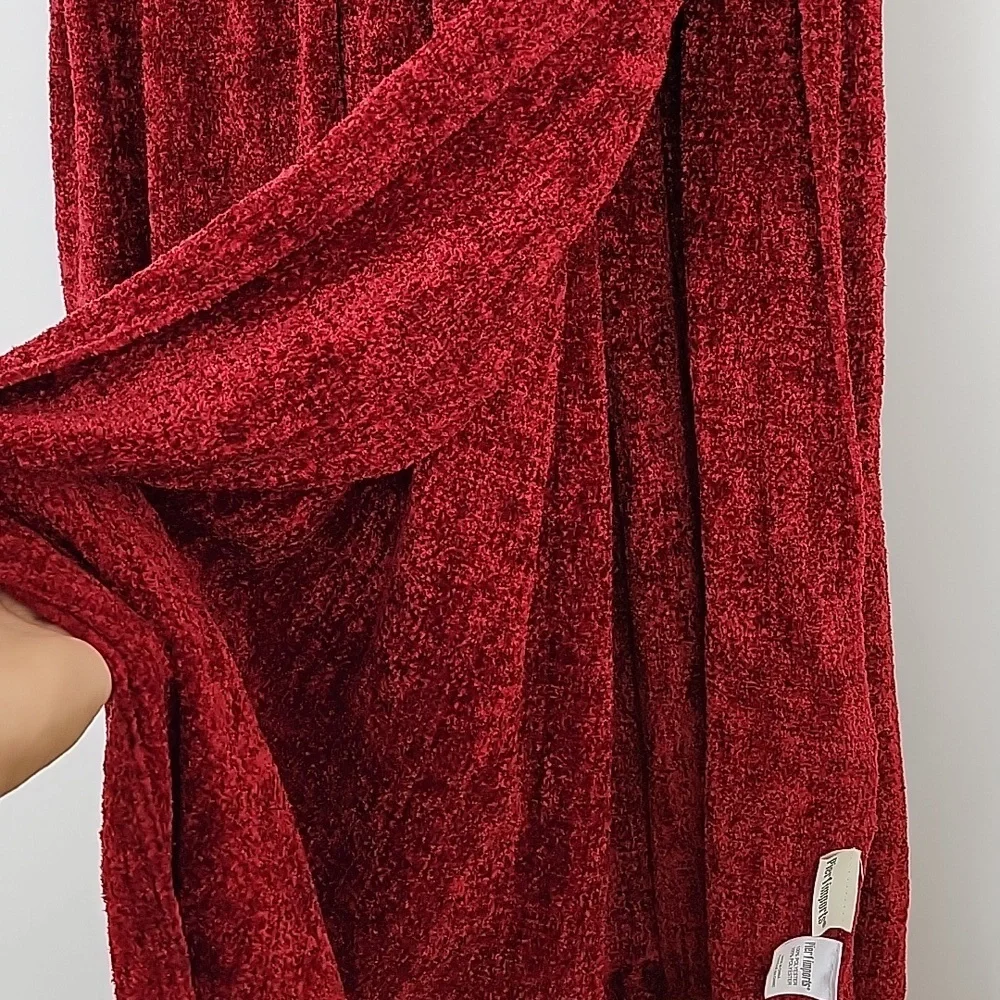 Pier 1 imports Chenille throw blanket red